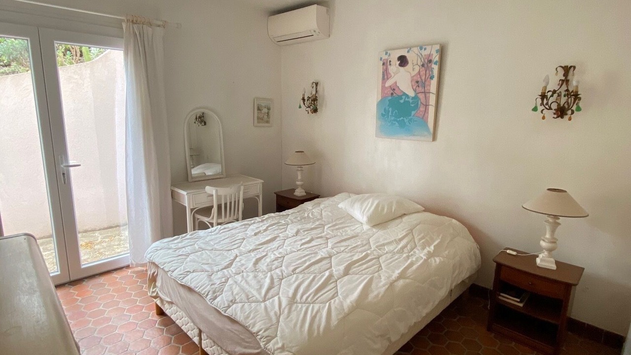 Photo of Bedroom in Le Rayol
