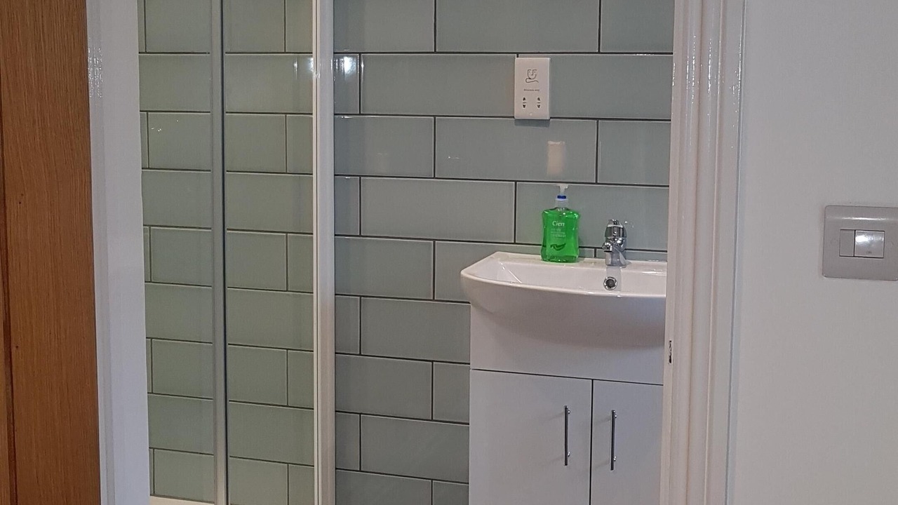 Photo of Bedroom in Tickenham