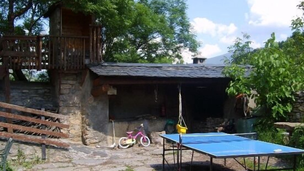 Photo of Outdoor in Sort