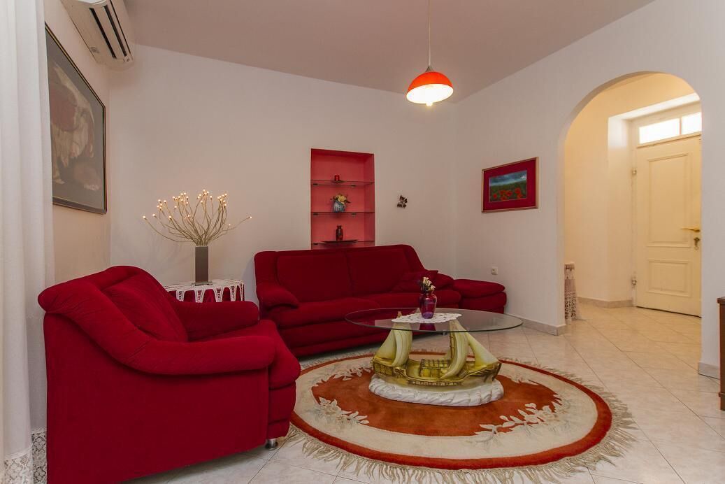 Photo of Livingroom in Ripenda Verbanci