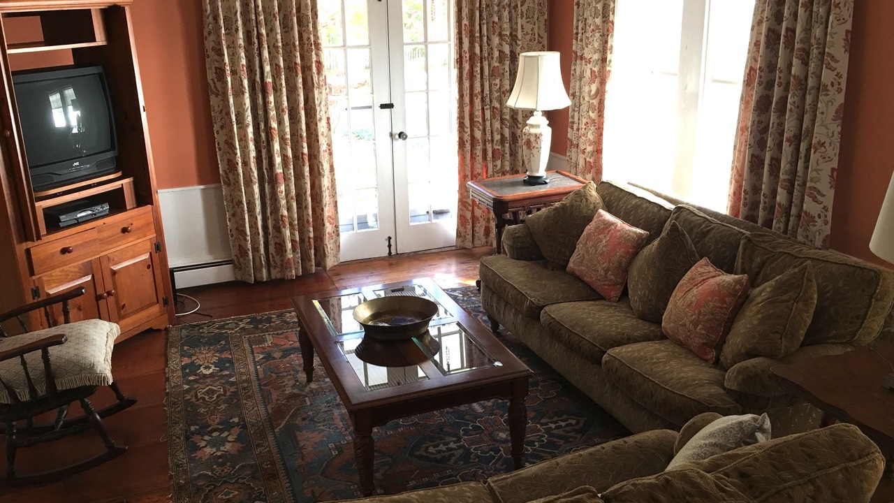 Photo of Livingroom in North Falmouth