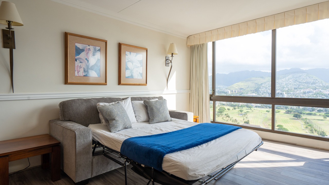 Photo of Bedroom in Waikiki