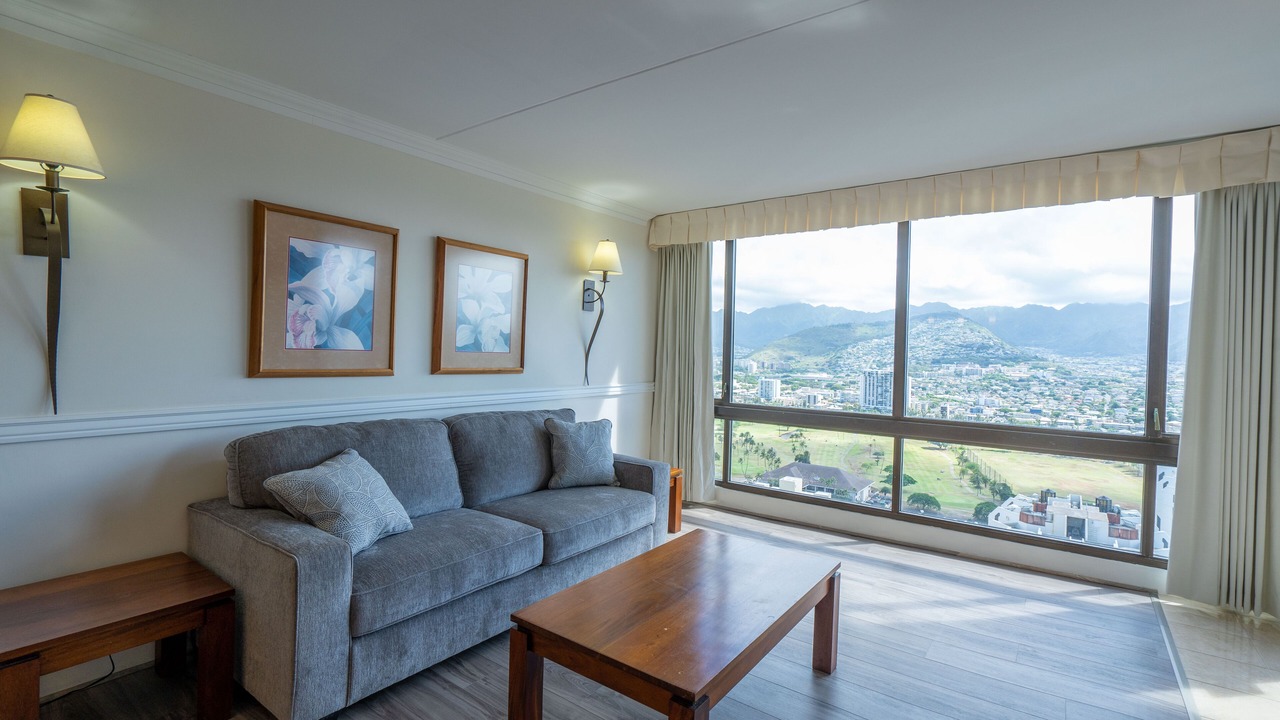 Photo of Livingroom in Waikiki