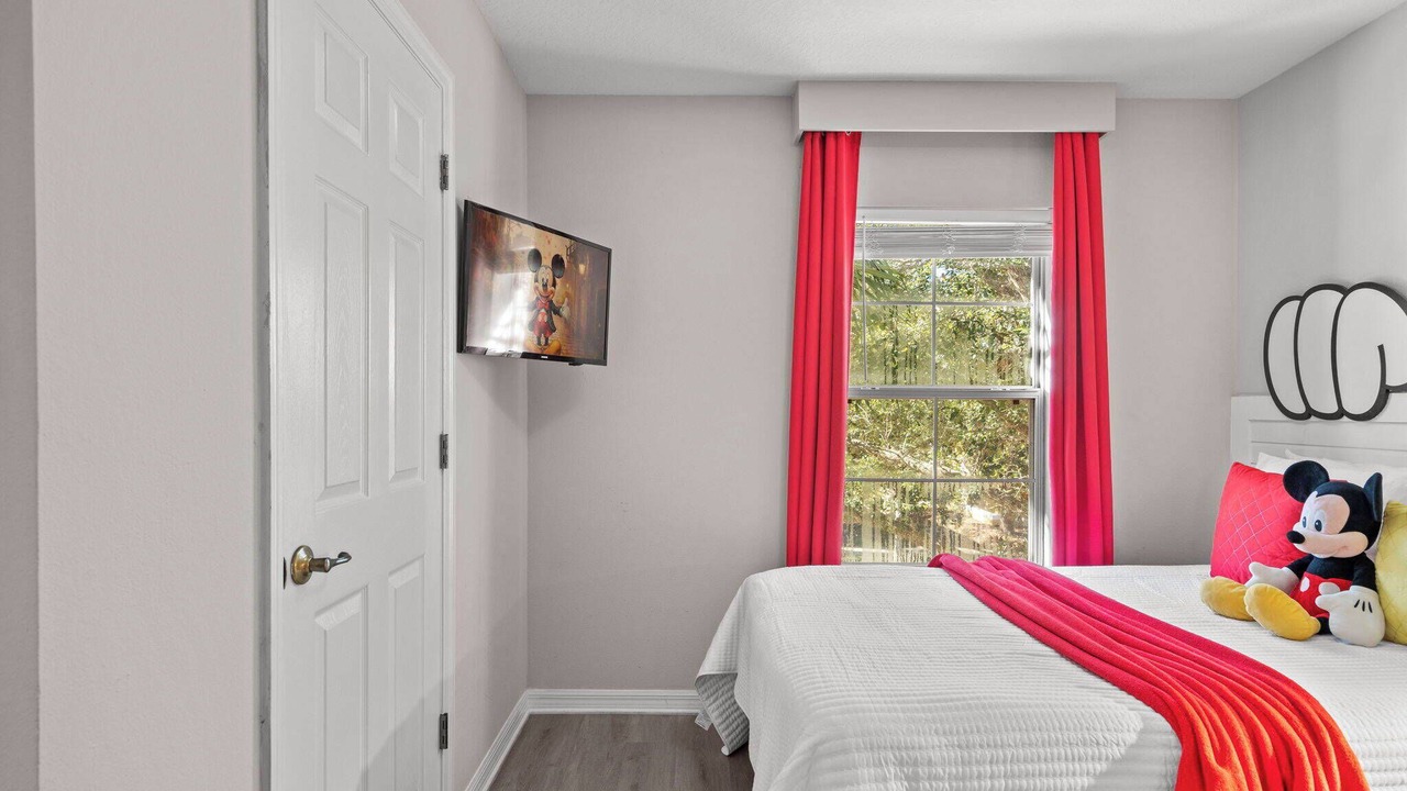 Photo of Bedroom in Bay Lake