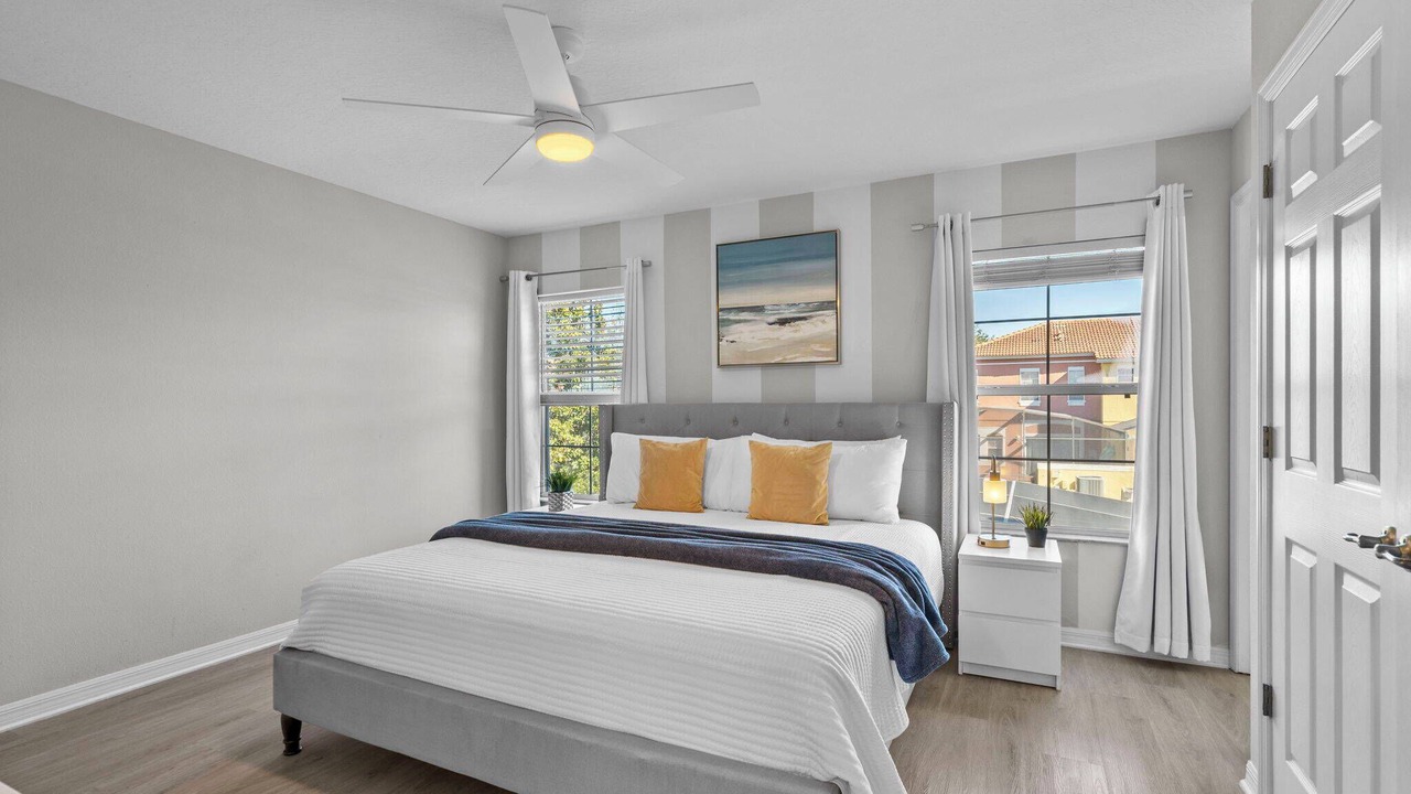 Photo of Bedroom in Bay Lake