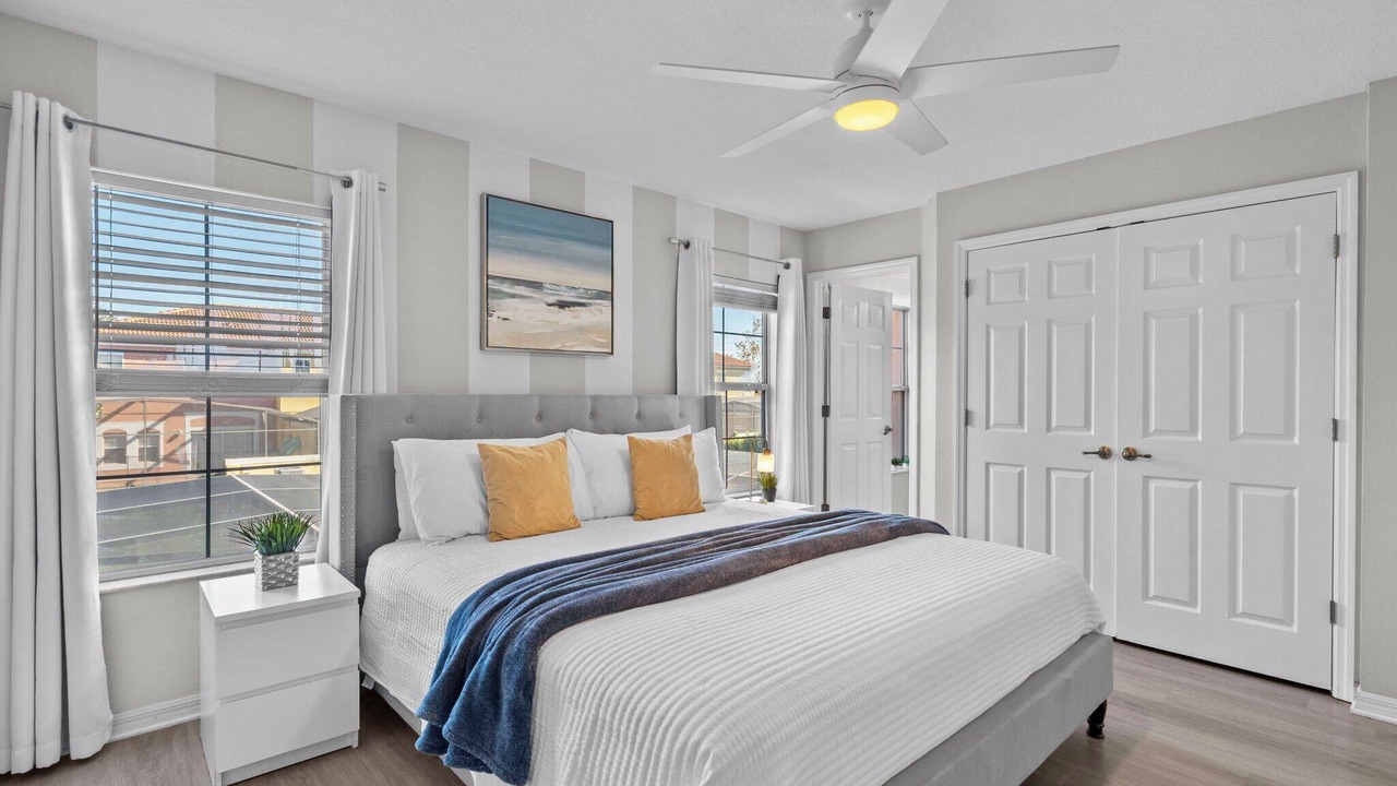 Photo of Bedroom in Bay Lake