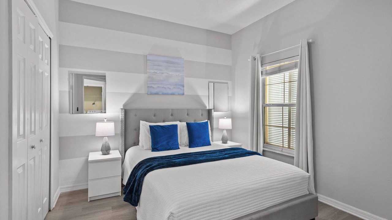 Photo of Bedroom in Bay Lake