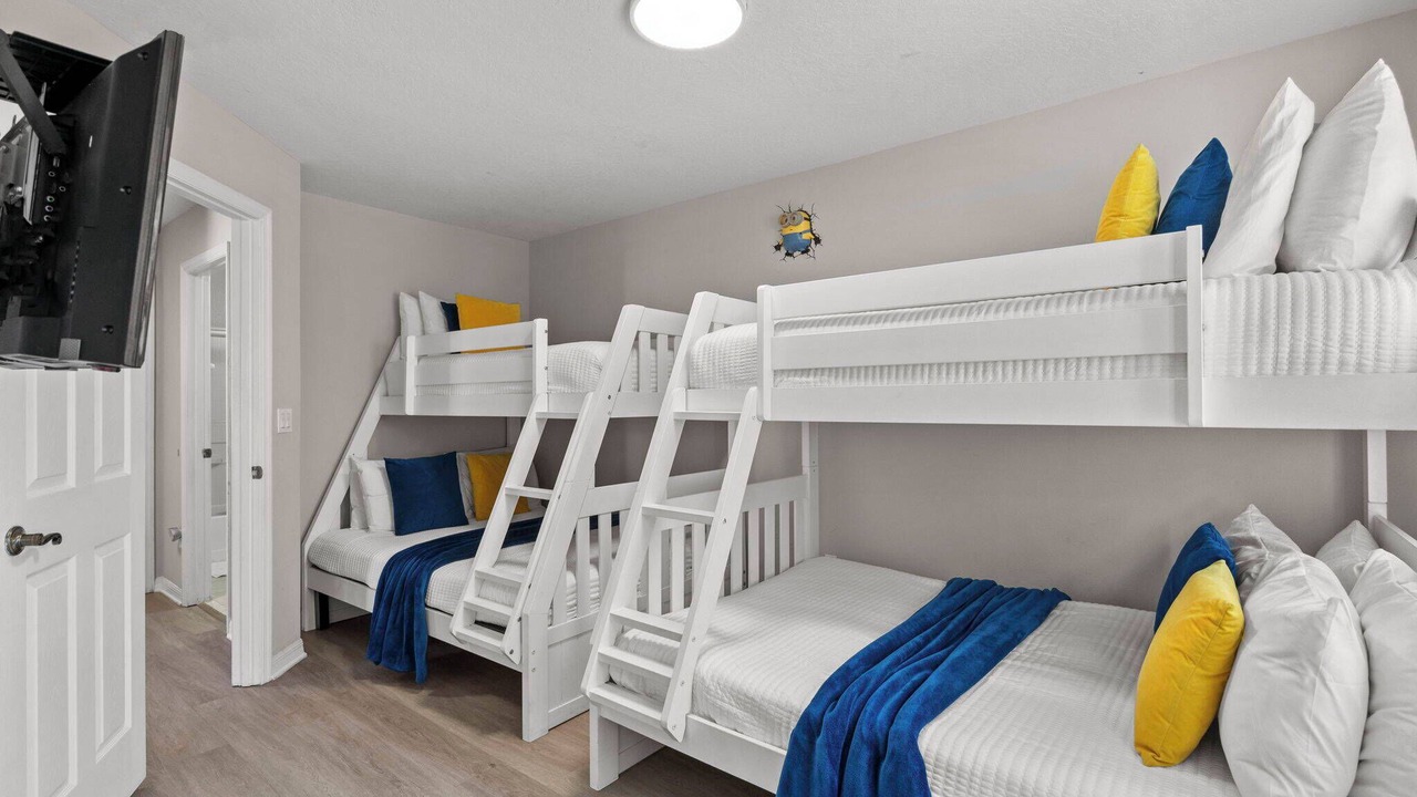 Photo of Bedroom in Bay Lake
