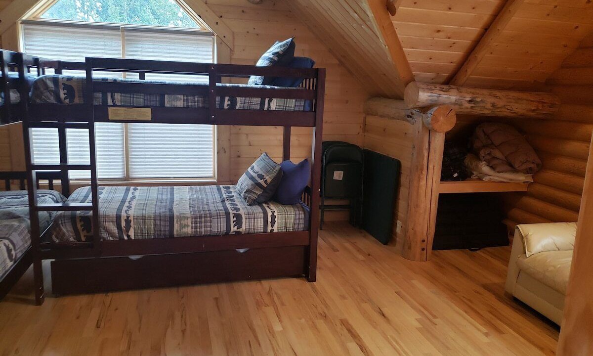 Photo of Bedroom in Island Park