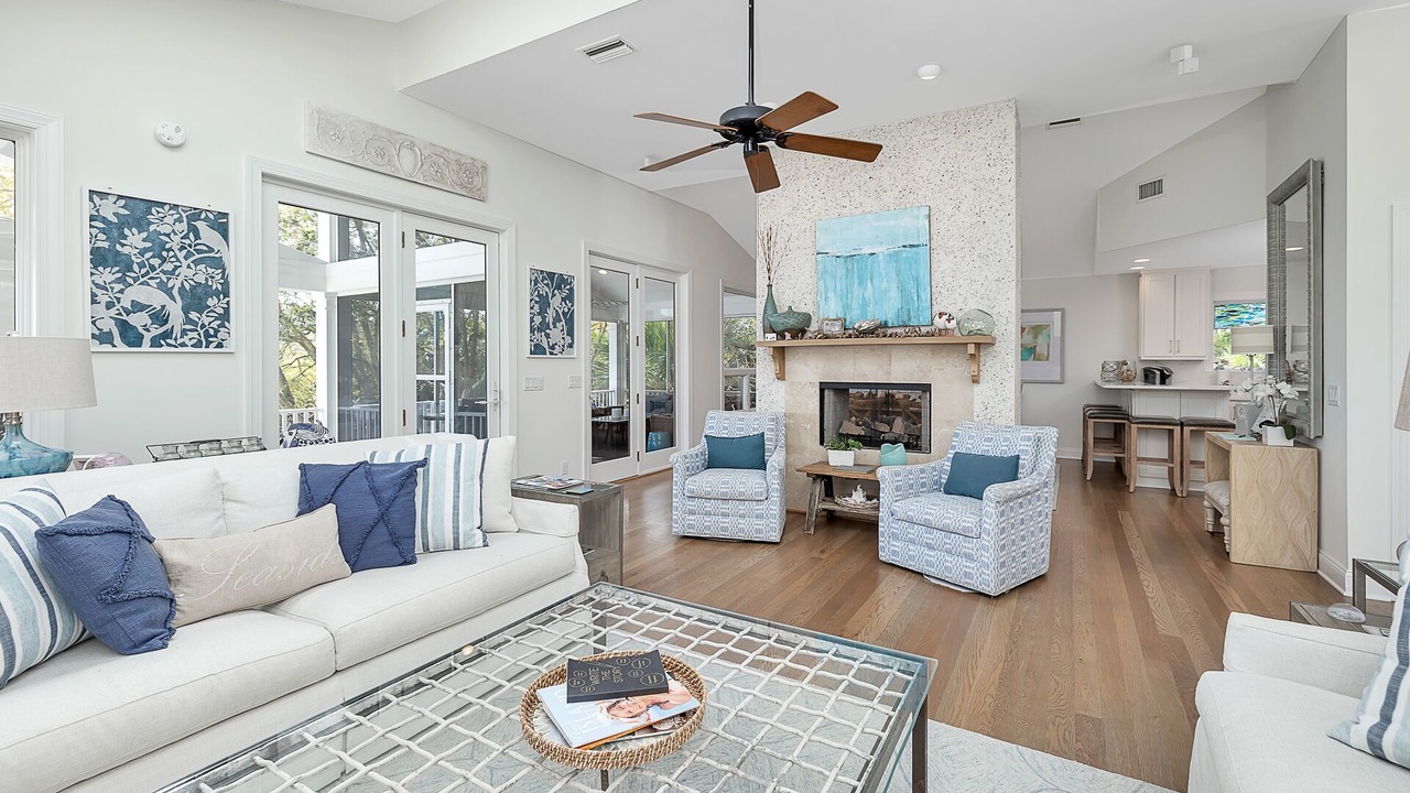 Photo of Livingroom in East Beach