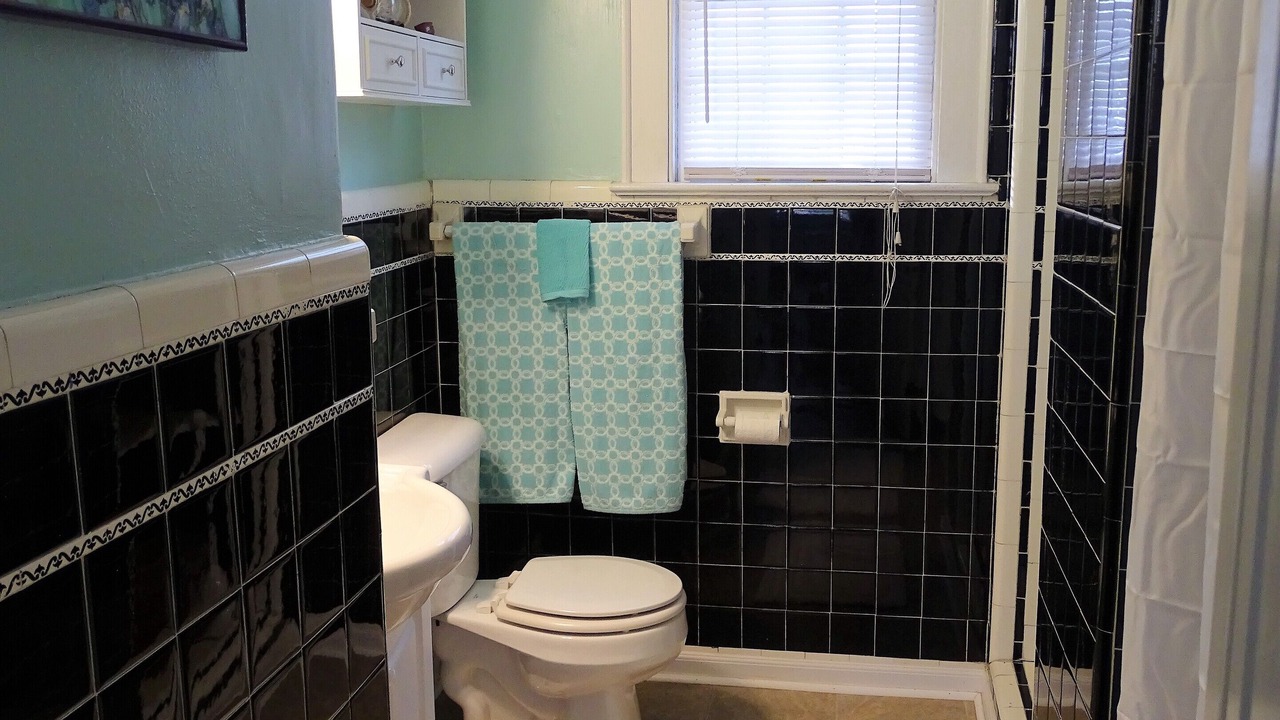 Photo of Bathroom in Northeast Virginia Beach