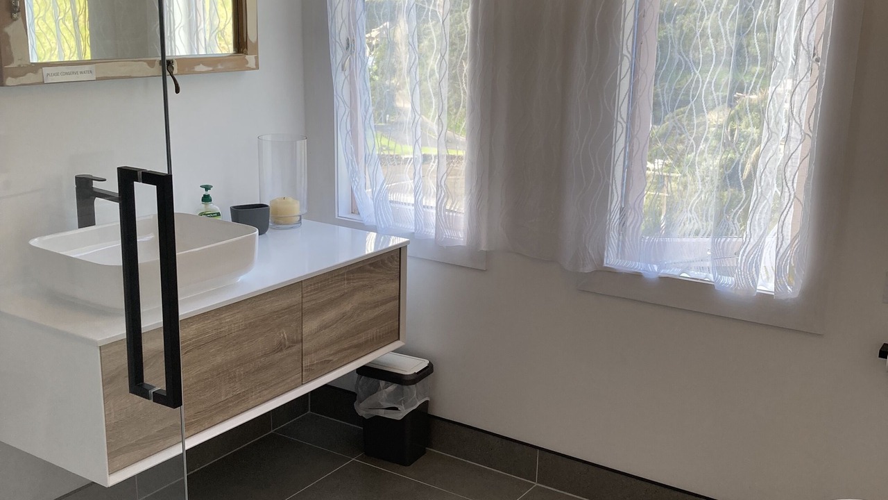 Photo of Bathroom in Whangaroa
