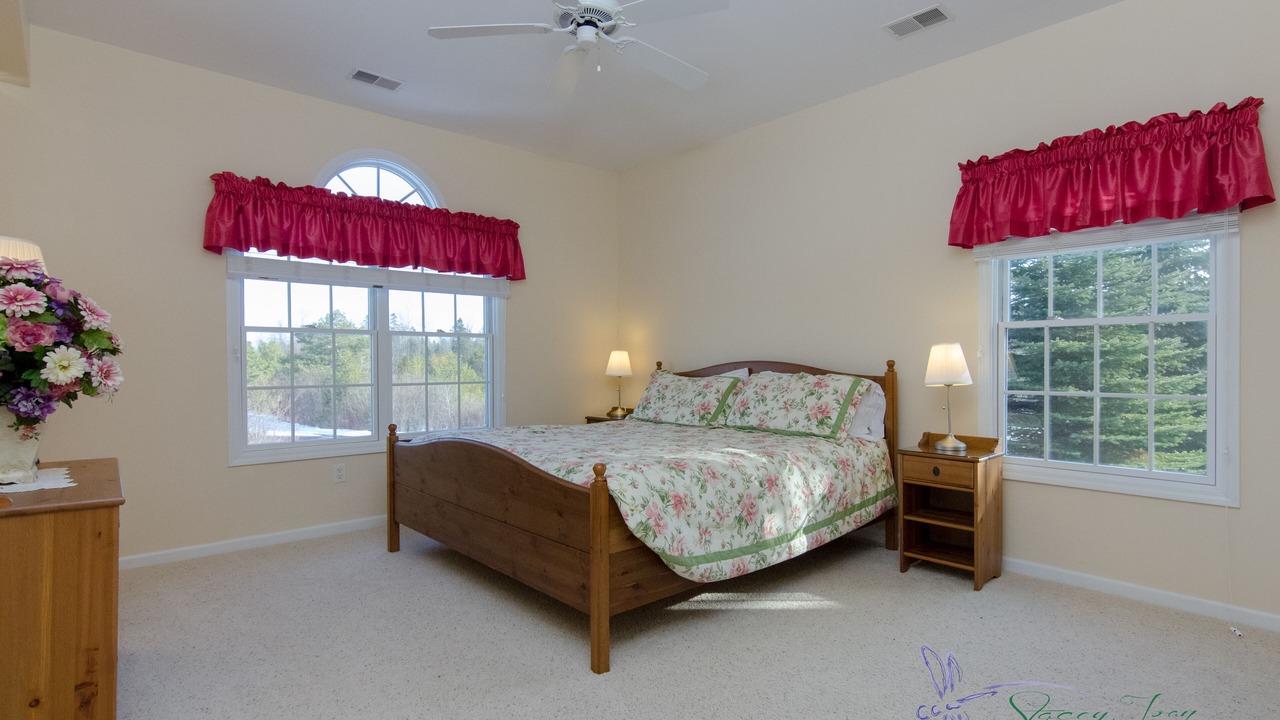Photo of Bedroom in Mackinaw City