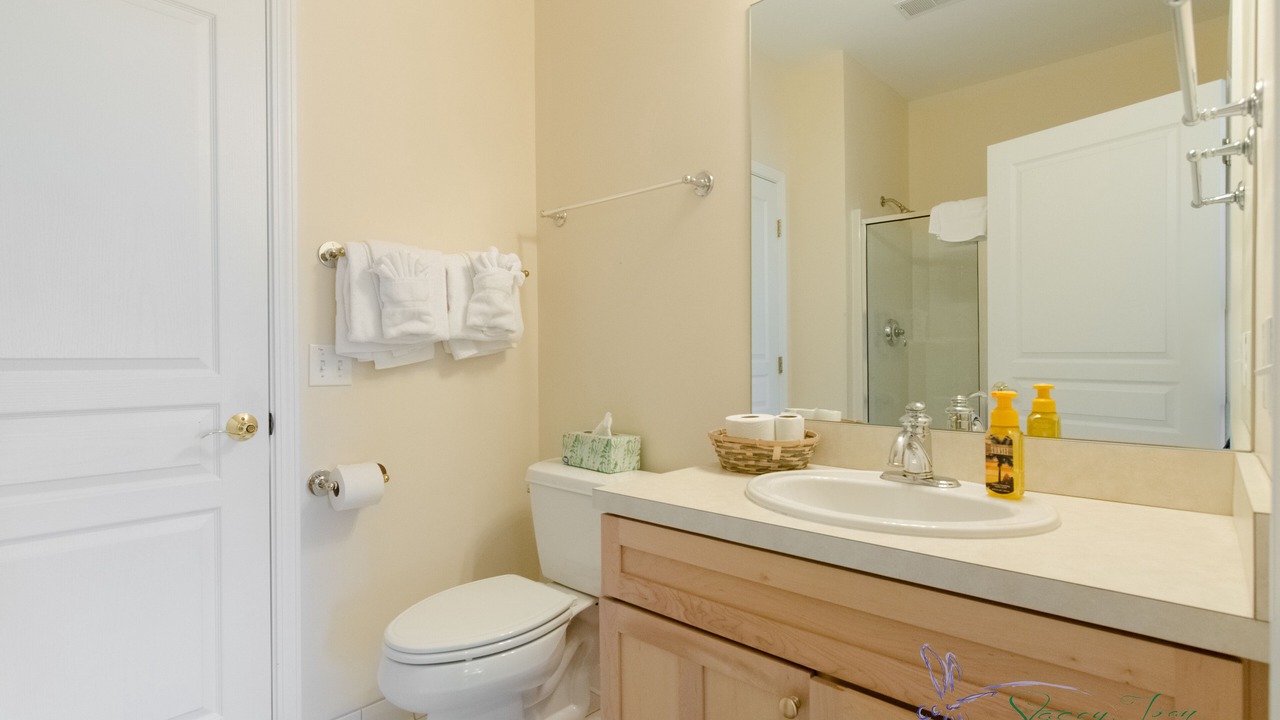Photo of Bathroom in Mackinaw City