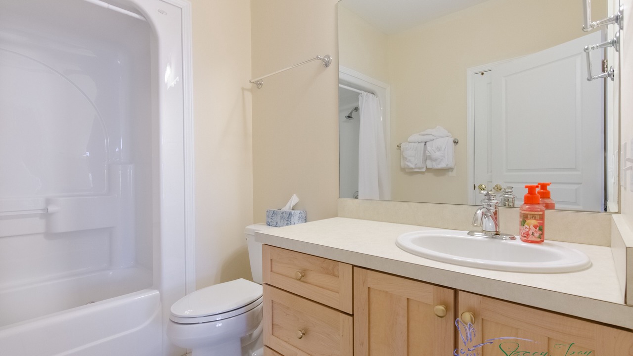 Photo of Bathroom in Mackinaw City