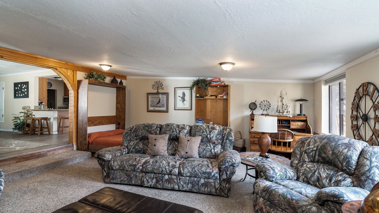 Photo of Livingroom in Navajo Dam