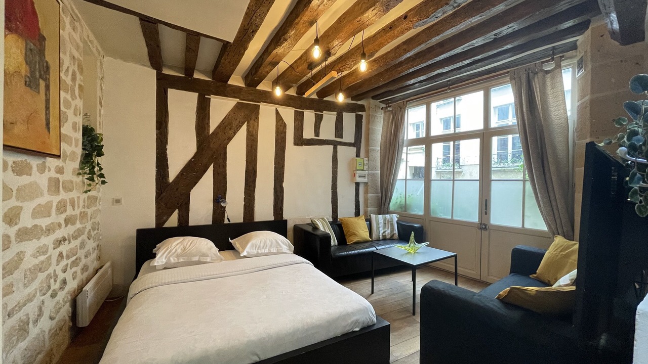 Photo of Bedroom in Sorbonne