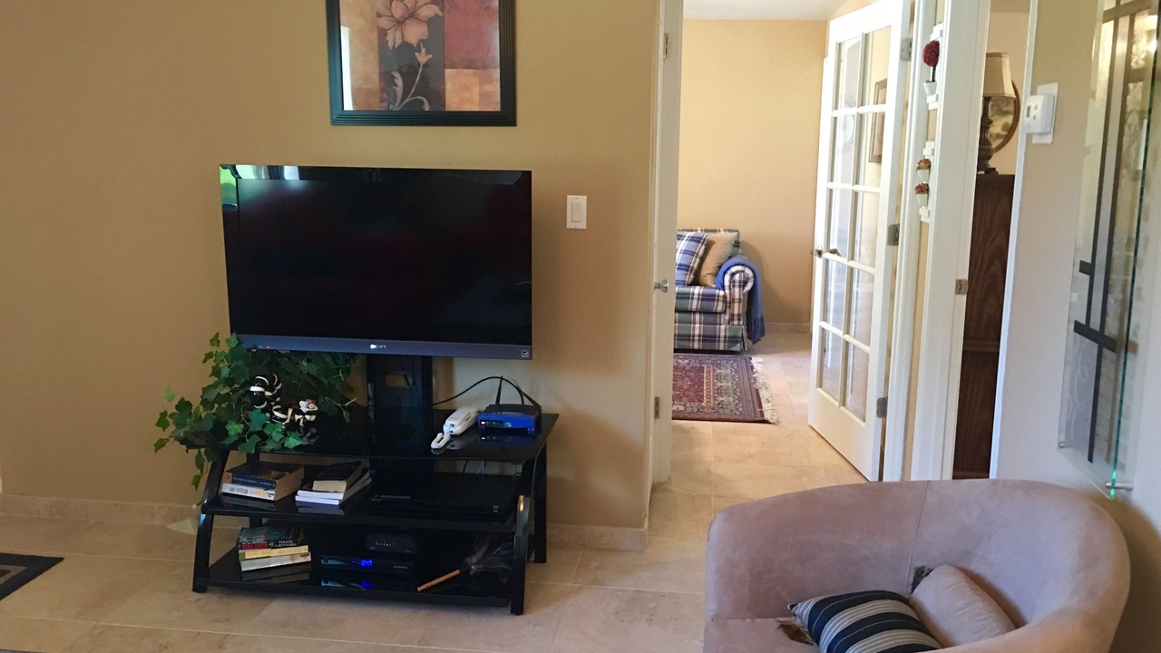 Photo of Bedroom in Green Valley