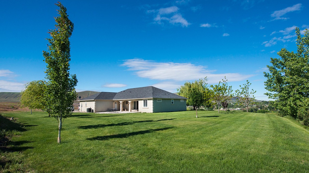 Photo of Outdoor in Benton City