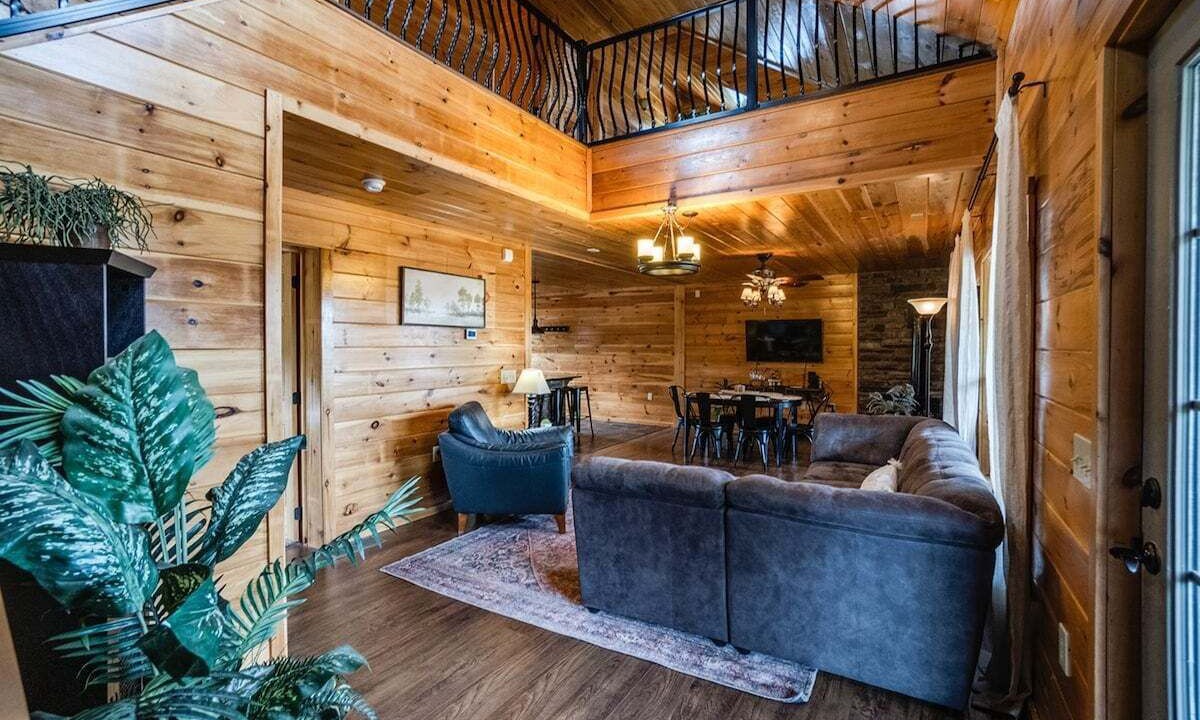 Photo of Livingroom in Town of Milo