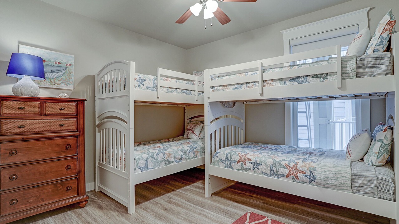 Photo of Bedroom in Red Fish Cove
