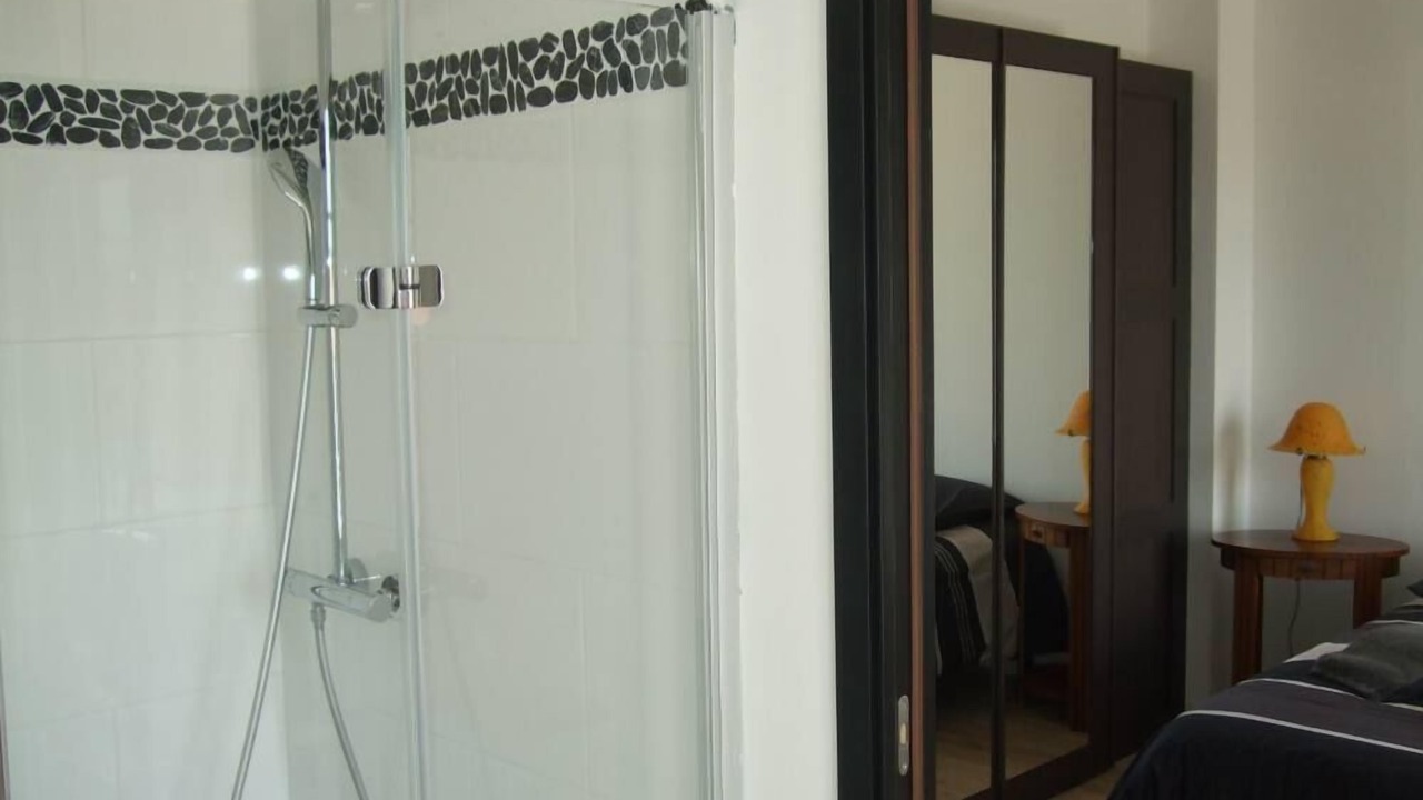 Photo of Bathroom in Port District