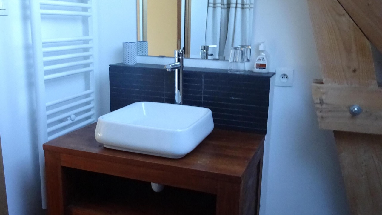 Photo of Bathroom in Thorigne-Fouillard