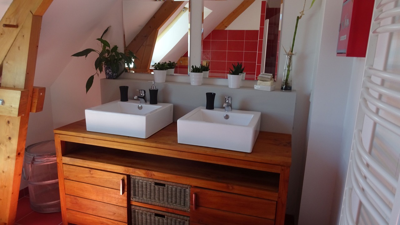 Photo of Bathroom in Thorigne-Fouillard