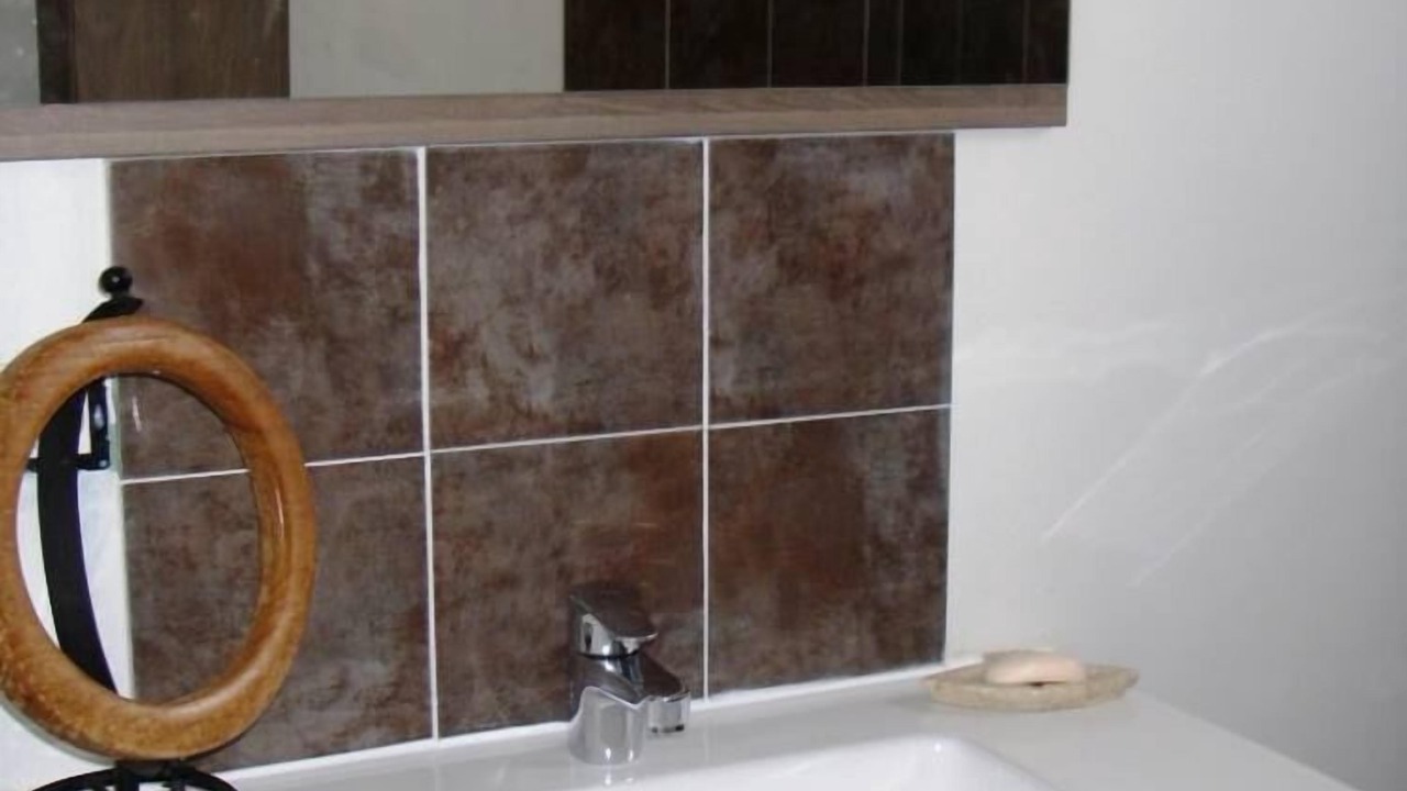 Photo of Bathroom in Cournonsec