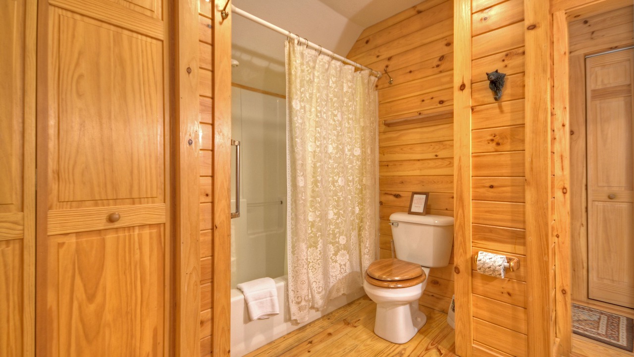 Photo of Others in Mineral Bluff