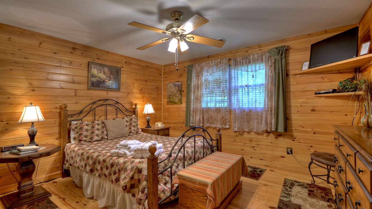 Photo of Others in Mineral Bluff