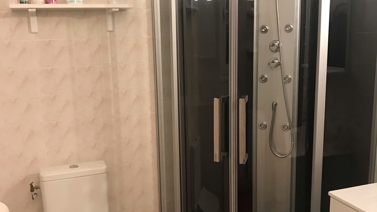 Photo of Bathroom in Souraide