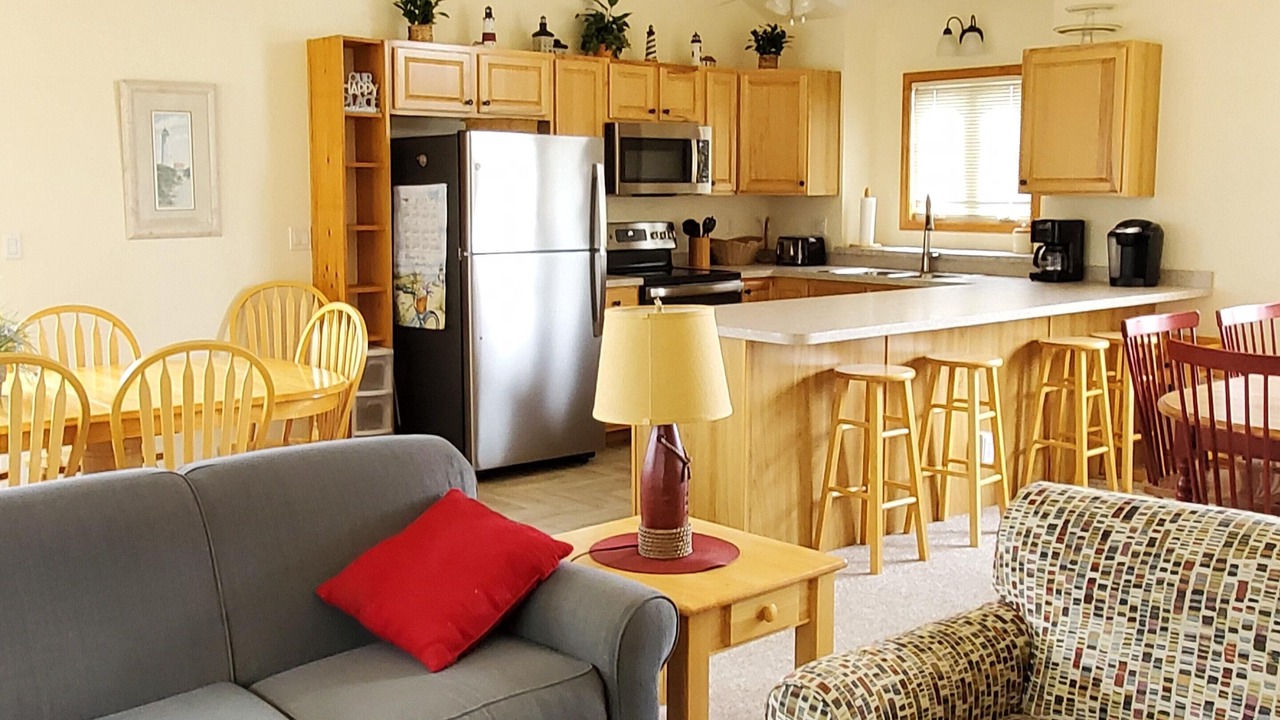 Photo of Livingroom in Monteray Shores