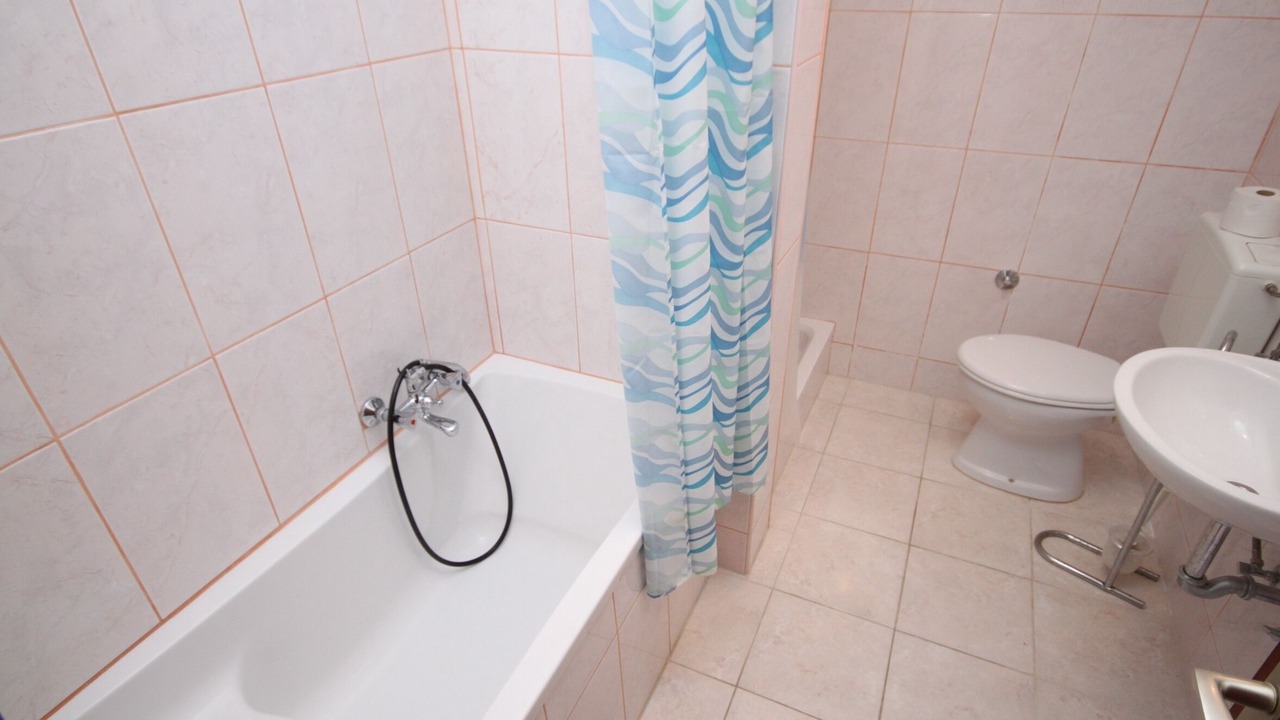 Photo of Bathroom in Metajna