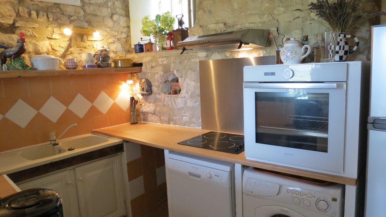 Photo of Kitchen in Caseneuve