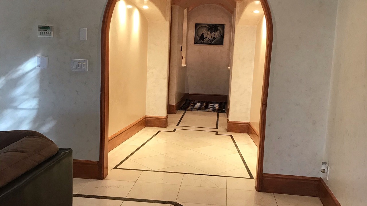 Photo of Others in Del Rey