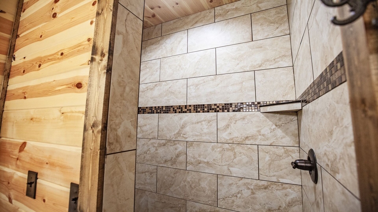 Photo of Bathroom in Broken Bow
