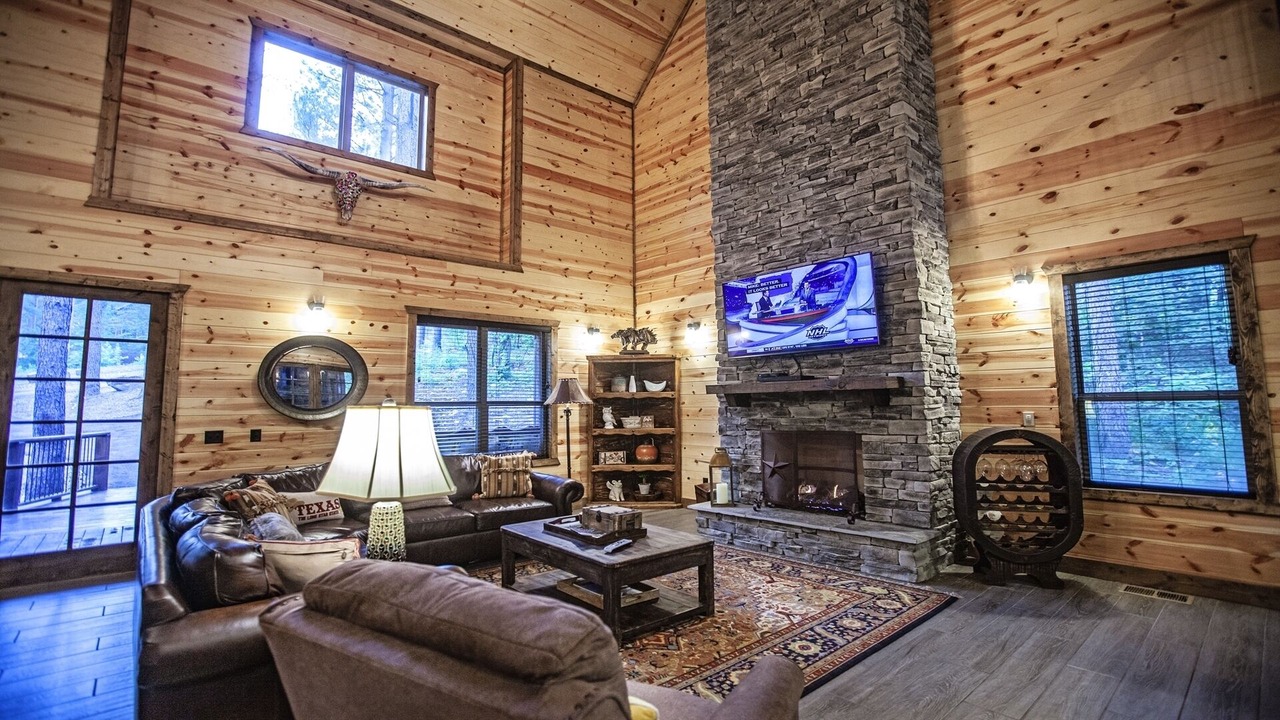 Photo of Livingroom in Broken Bow