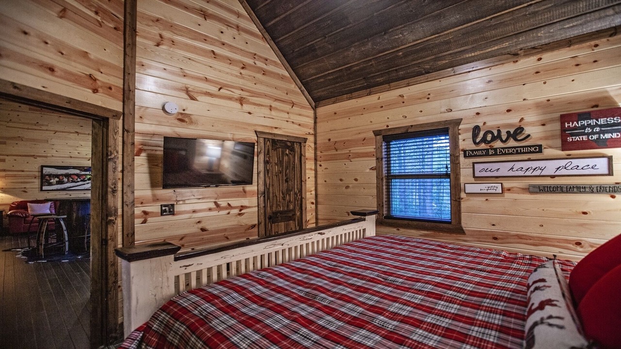 Photo of Bedroom in Broken Bow