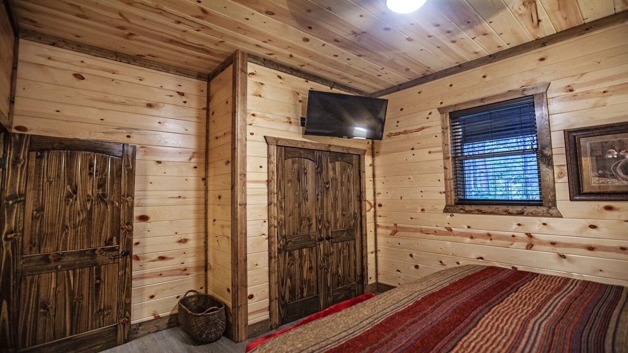 Photo of Bedroom in Broken Bow