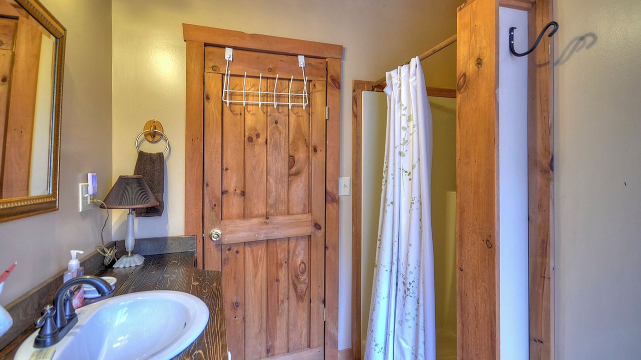 Photo of Bathroom in Copperhill