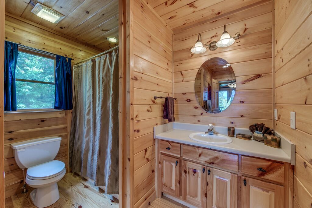 Photo of Bedroom in Copperhill