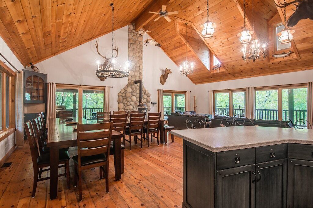 Photo of Bedroom in Branson