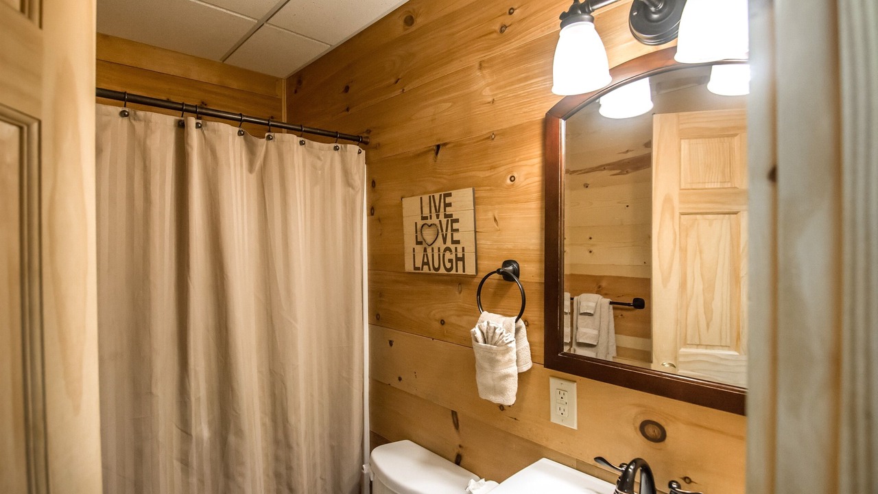 Photo of Bathroom in Branson