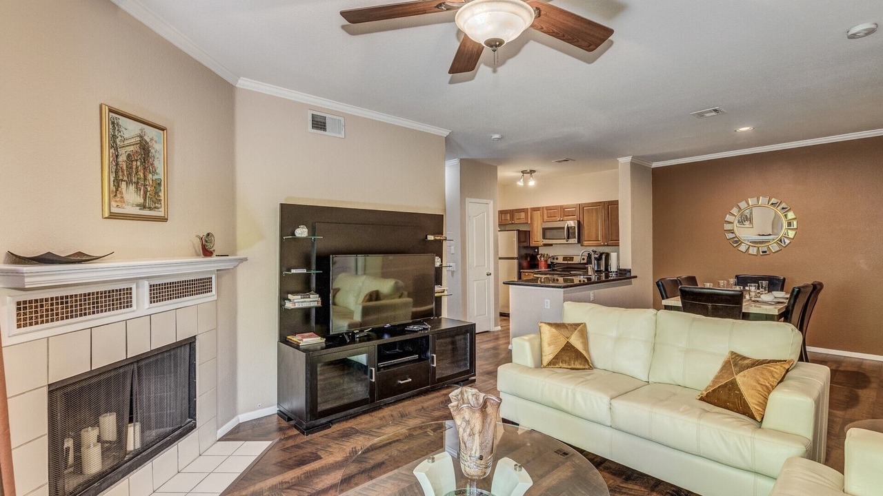 Photo of Livingroom in Foothills