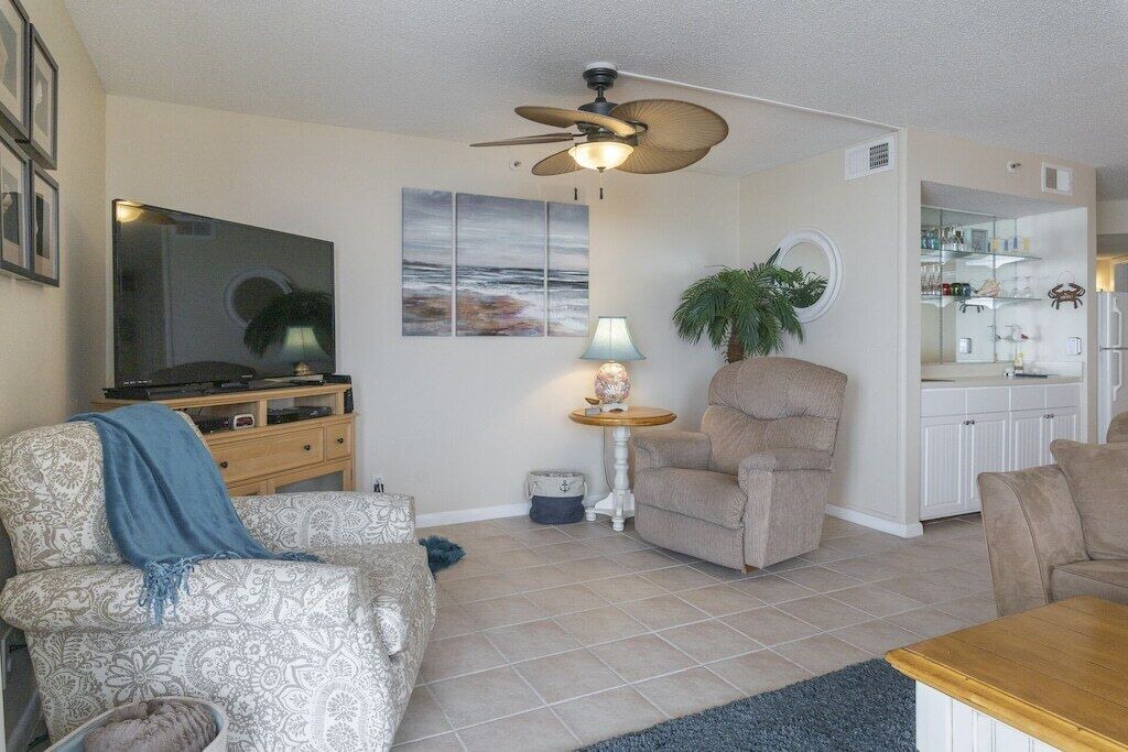 Photo of Livingroom in Crescent Beach