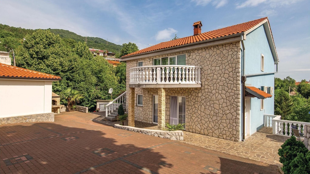 Photo of Outdoor in Bregi