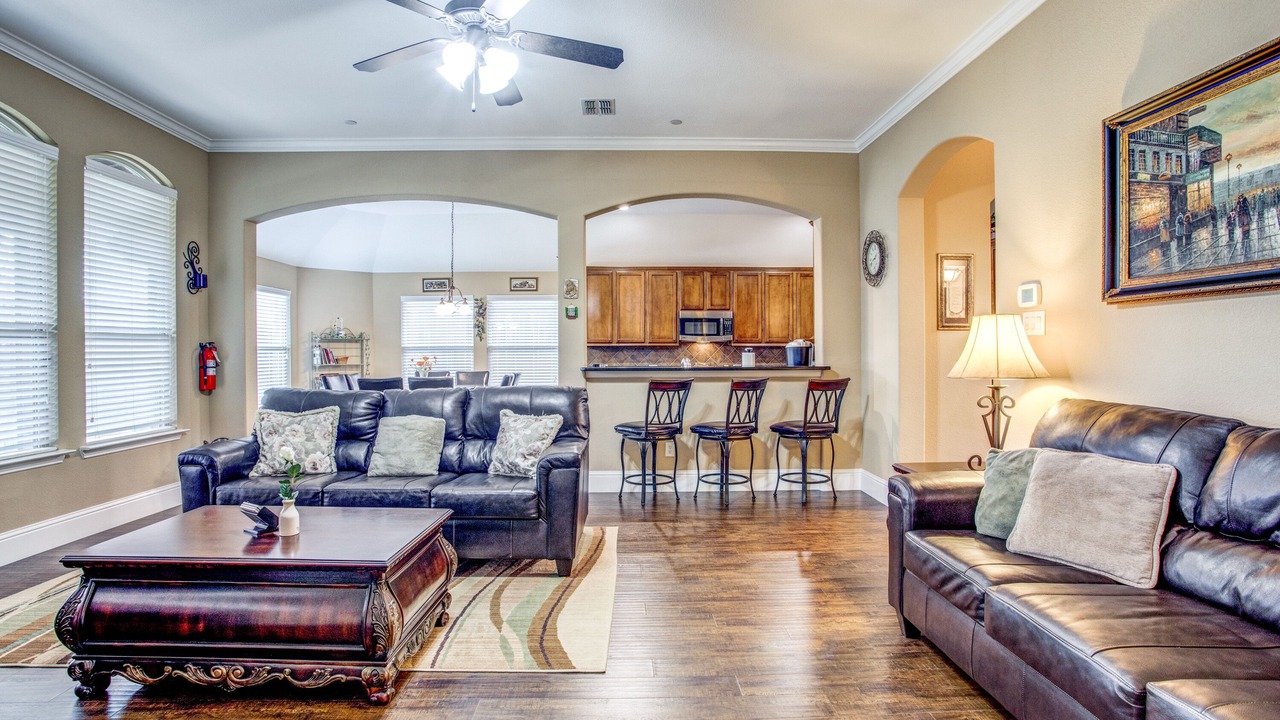 Photo of Livingroom in Panther Creek Estates