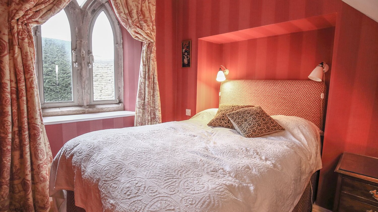Photo of Bedroom in Lechlade