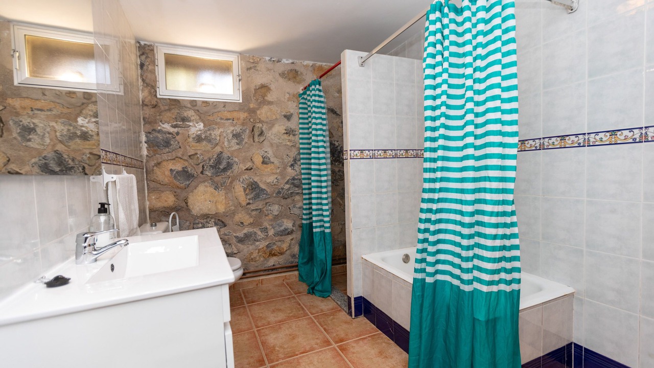 Photo of Bathroom in Torres